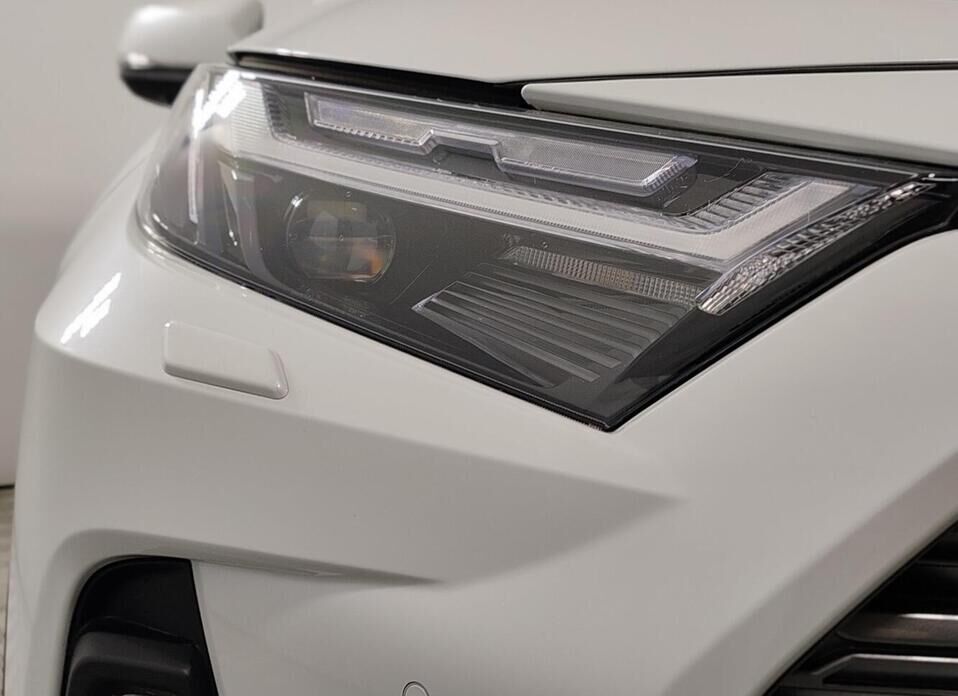 Toyota RAV4, V (XA50) 2.0 CVT (173 л.с.) 4WD