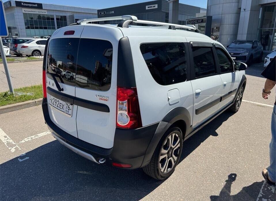 LADA (ВАЗ) Largus, I Рестайлинг Cross 1.6 MT (106 л.с.)