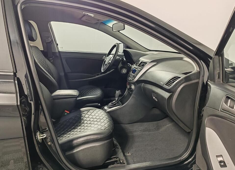 Hyundai Solaris, I Рестайлинг 1.6 AT (123 л.с.)