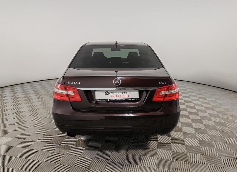 Mercedes-Benz E-Класс 200 7G-Tronic 1.8 AT (184 л.с.)