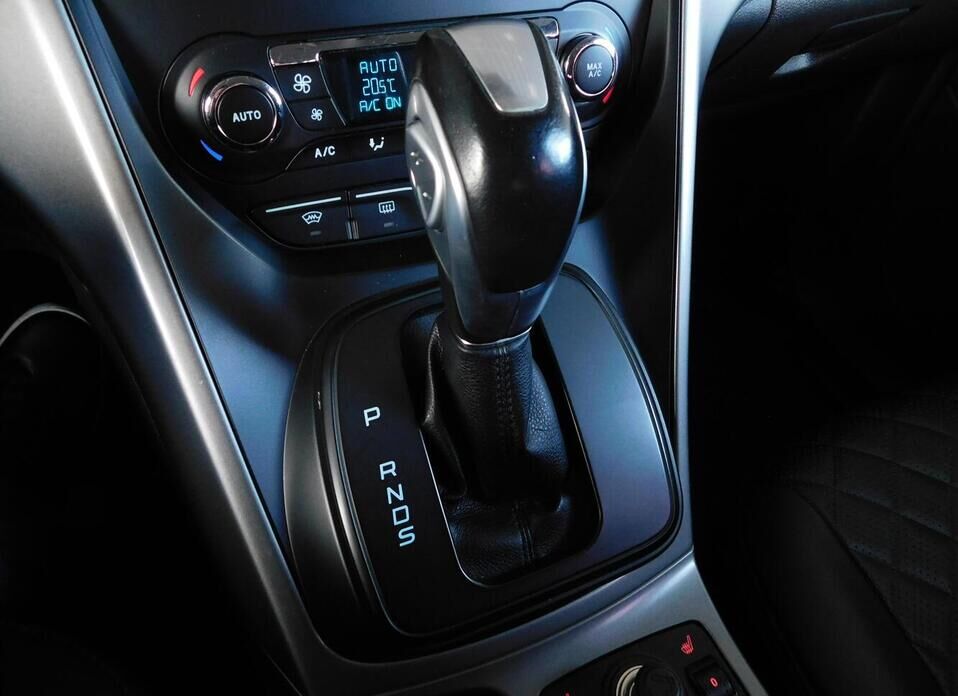 Ford Kuga 2.5 AT (150 л.с.)