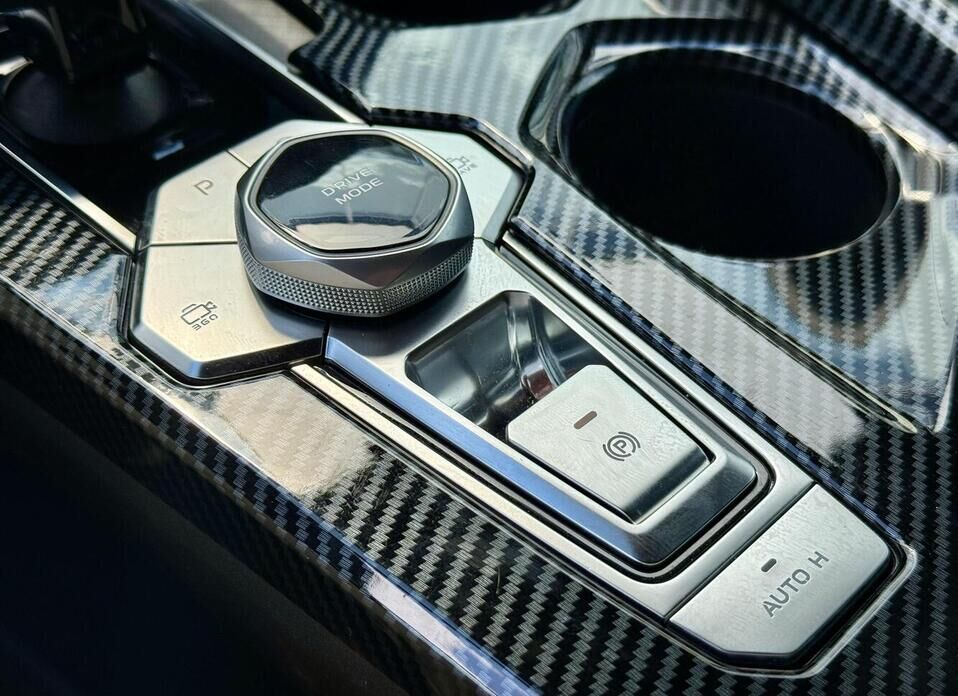 Changan UNI-V 1.5 AMT (181 л.с.)