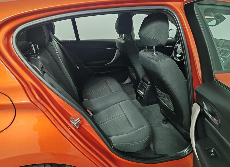 BMW 1 серии, II (F20/F21) Рестайлинг 118i 1.5 AT (136 л.с.)