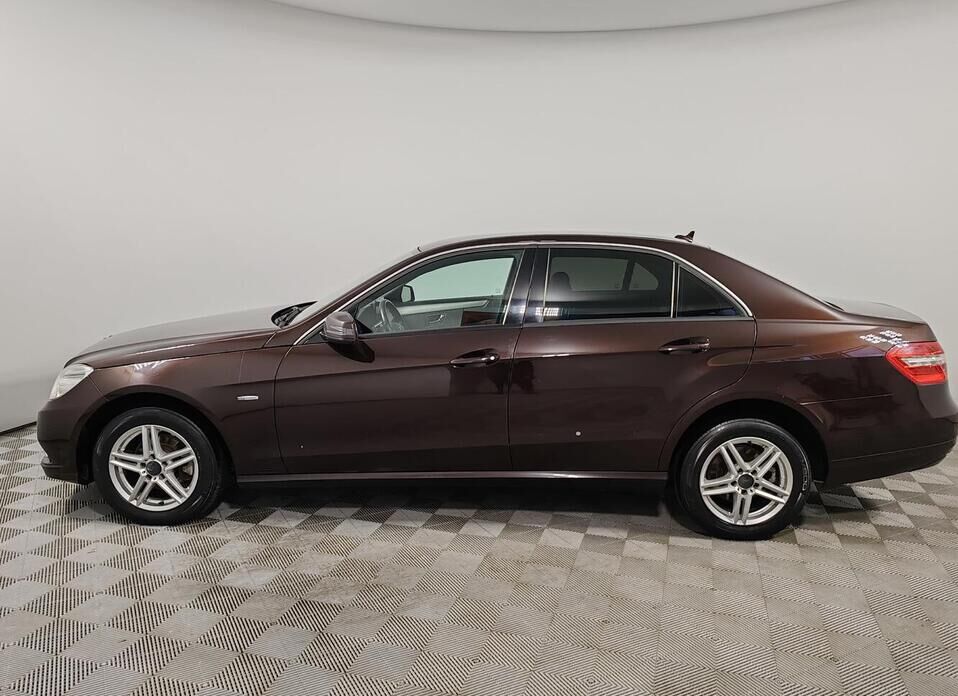 Mercedes-Benz E-Класс 200 7G-Tronic 1.8 AT (184 л.с.)