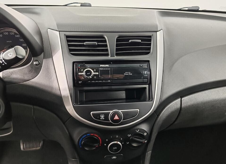 Hyundai Solaris, I 1.6 AT (123 л.с.)