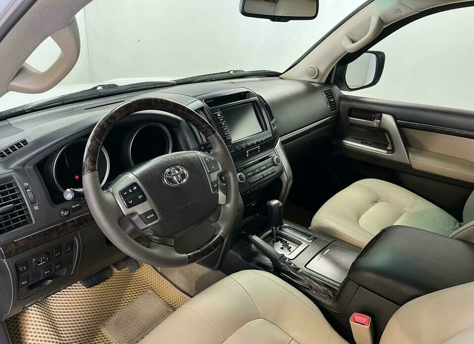 Toyota Land Cruiser 4.5d AT (235 л.с.) 4WD
