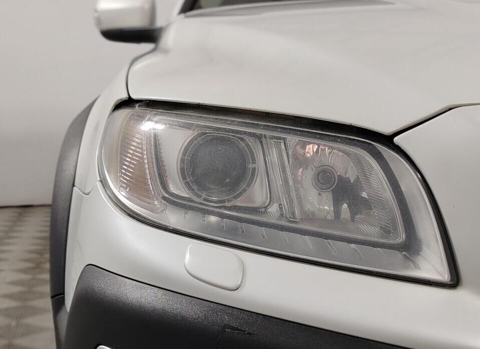 Volvo XC70, II Рестайлинг 2.4d AT (215 л.с.) 4WD