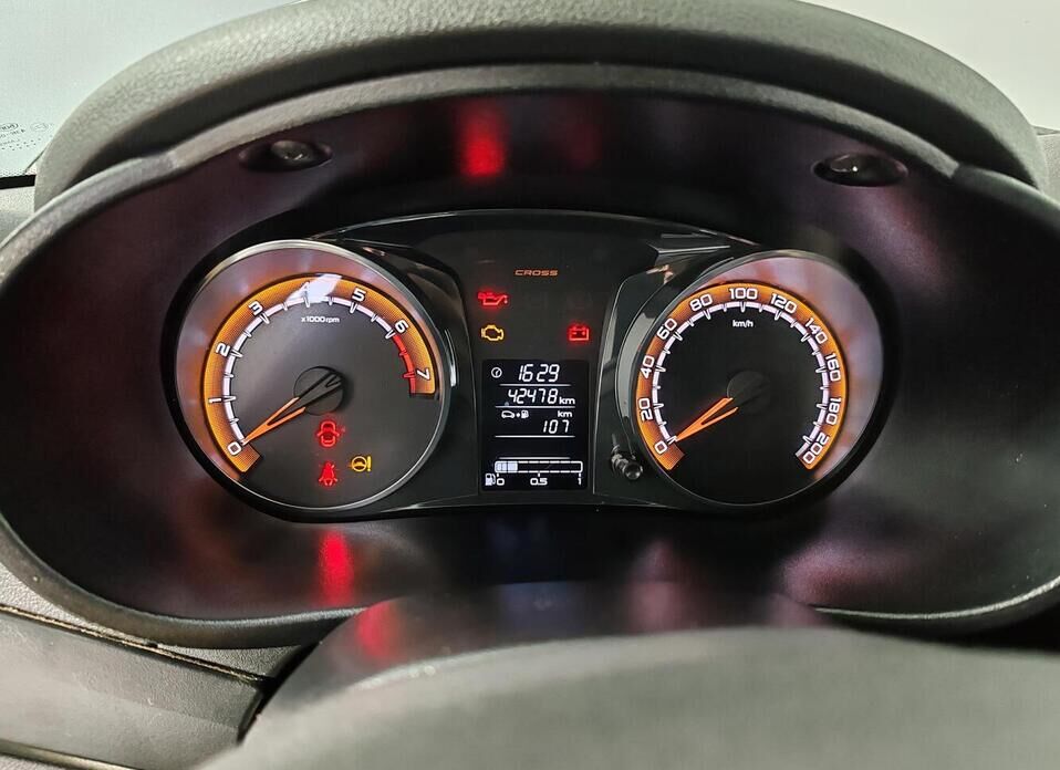 LADA (ВАЗ) Granta, I Рестайлинг 1.6 MT (90 л.с.)