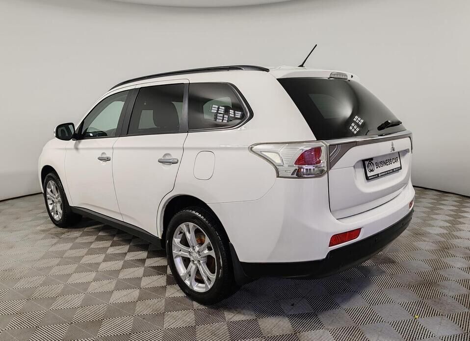 Mitsubishi Outlander, III 2.4 CVT (167 л.с.) 4WD