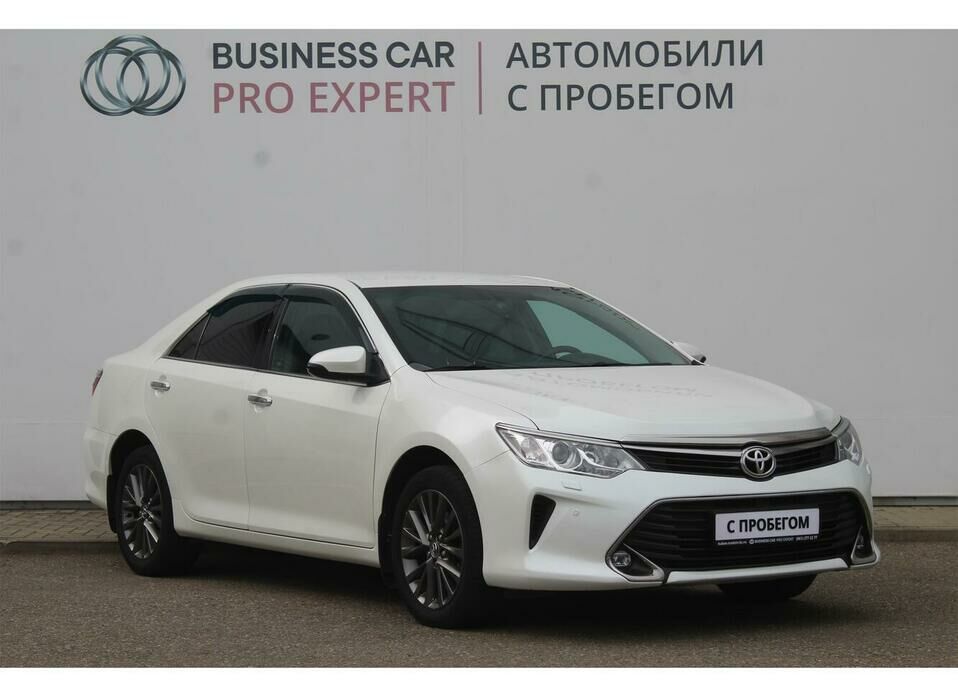 Toyota Camry 2.5 AT (181 л.с.)