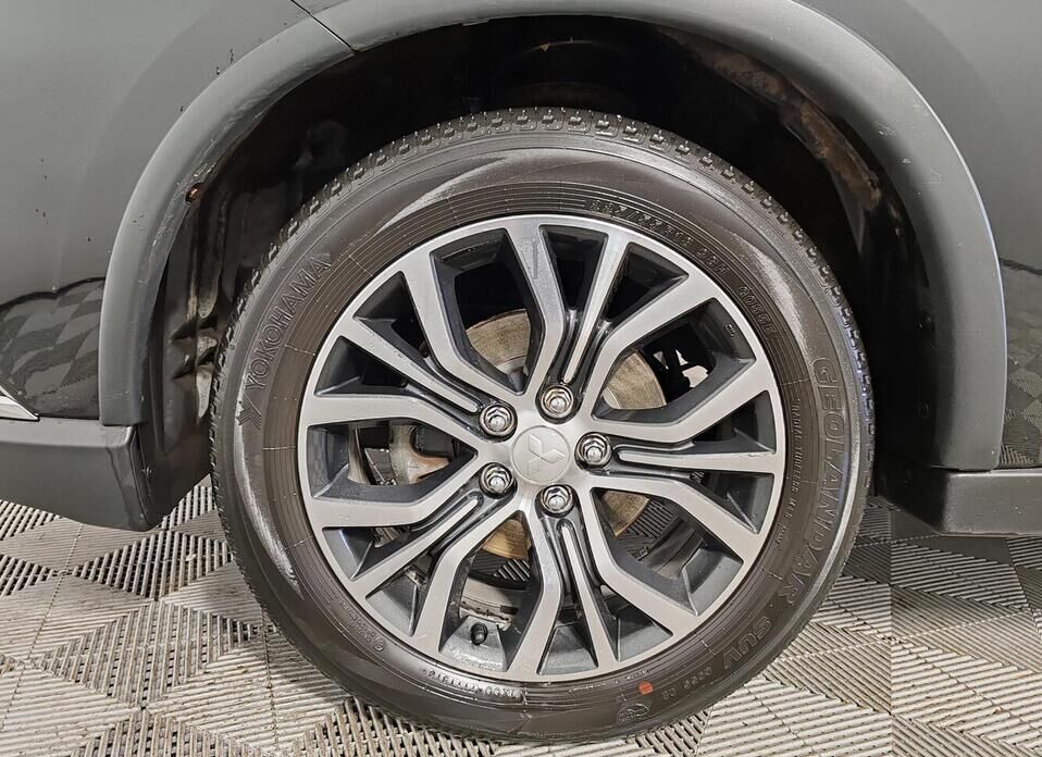 Mitsubishi Outlander 2.4 CVT (167 л.с.) 4WD