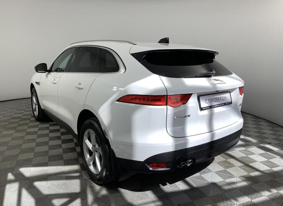 Jaguar F-Pace 2.0d AT (180 л.с.) 4WD