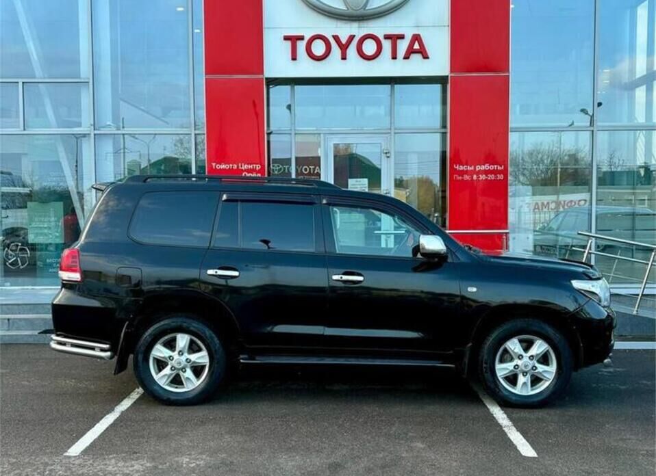 Toyota Land Cruiser, 200 Series 4.7 AT (288 л.с.) 4WD
