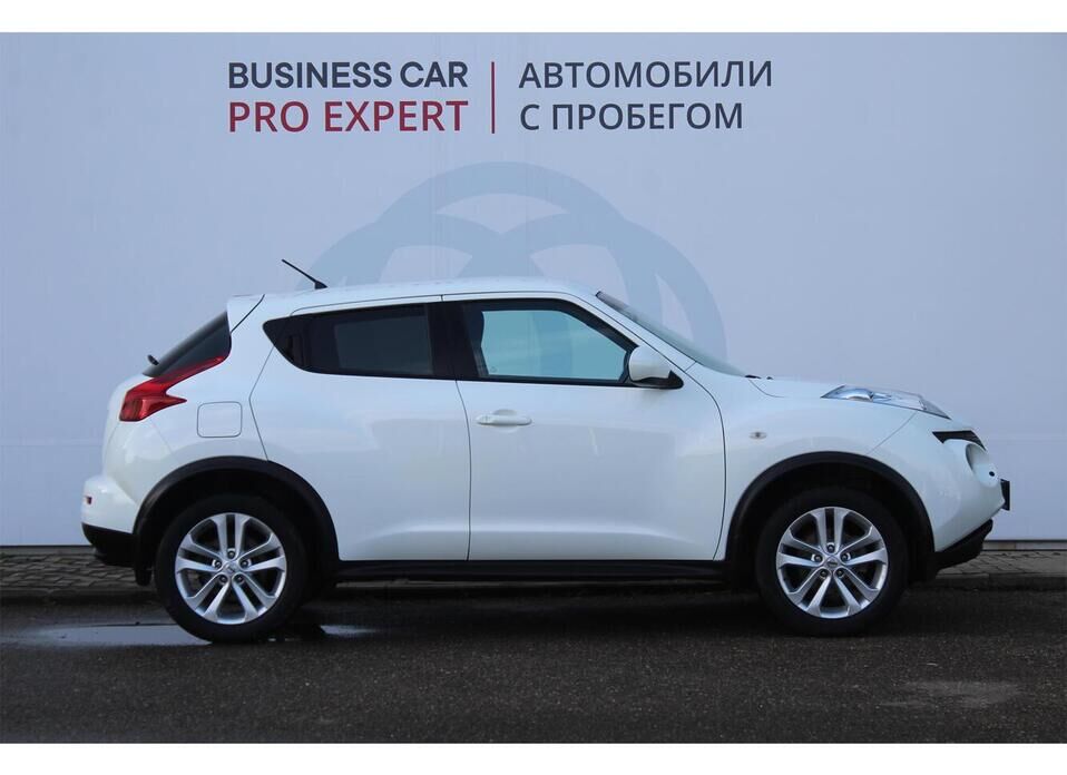 Nissan Juke, I 1.6 MT (117 л.с.)
