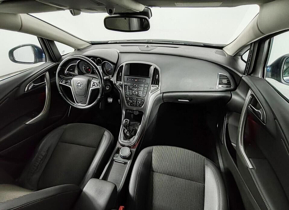 Opel Astra 1.4 MT (140 л.с.)
