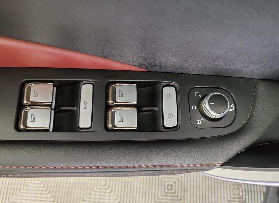Geely Coolray 1.5 AMT (150 л.с.)