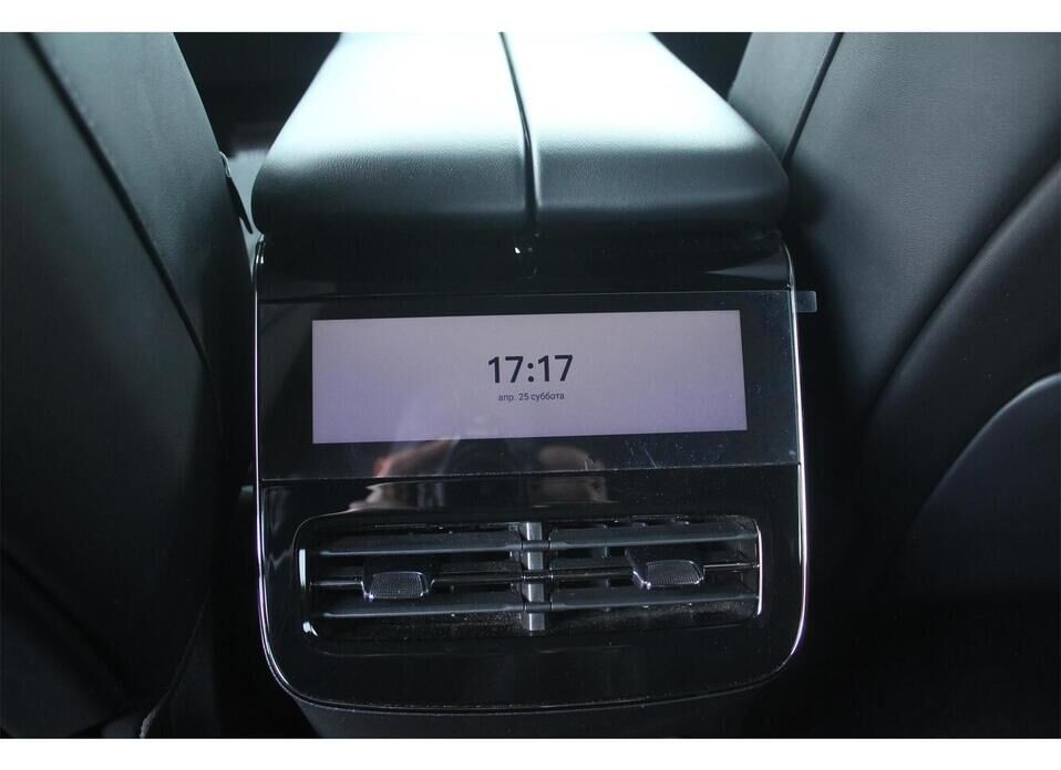 Voyah Free, I Рестайлинг 1.5hyb AT (490 л.с.) 4WD