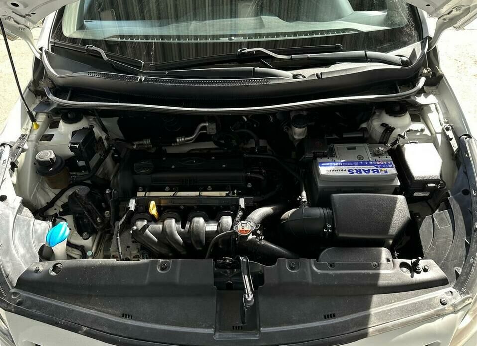 Hyundai Solaris 1.6 AT (123 л.с.)