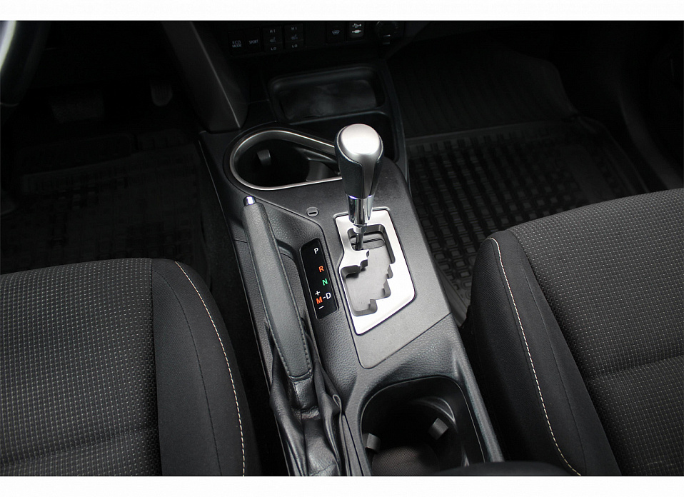 Toyota RAV4, IV (CA40) Рестайлинг 2.0 CVT (146 л.с.) 4WD