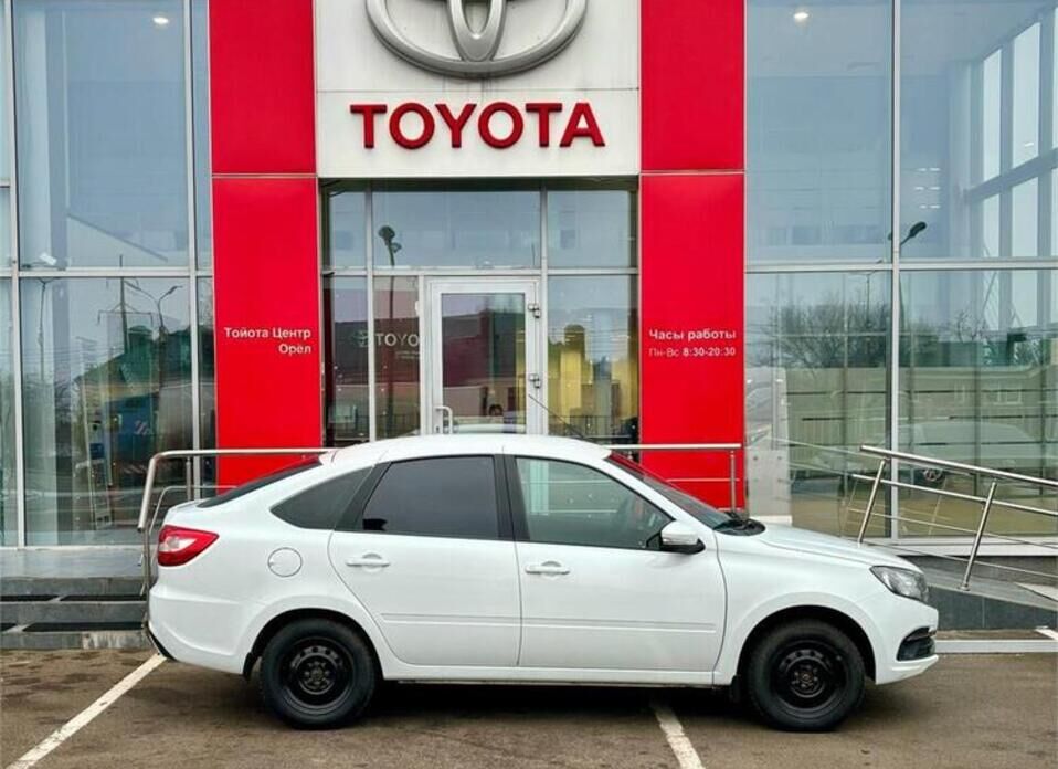 LADA (ВАЗ) Granta, I Рестайлинг 1.6 MT (90 л.с.)