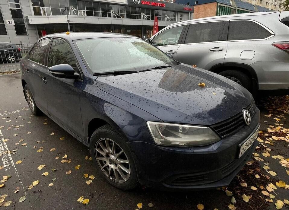 Volkswagen Jetta, VI 1.6 AT (105 л.с.)