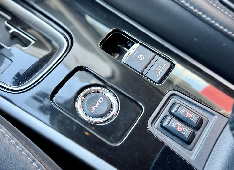 Mitsubishi Outlander, III Рестайлинг 3 2.4 CVT (167 л.с.) 4WD