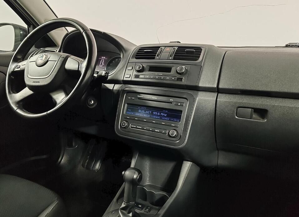 Skoda Fabia, II Рестайлинг 1.6 AT (105 л.с.)