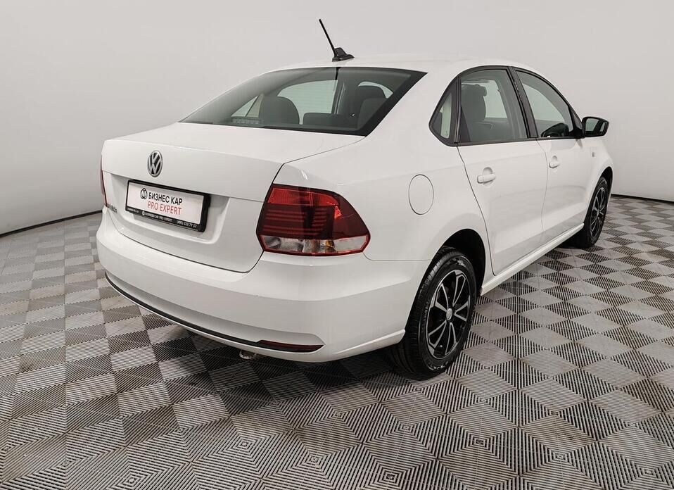 Volkswagen Polo 1.6 MT (110 л.с.)