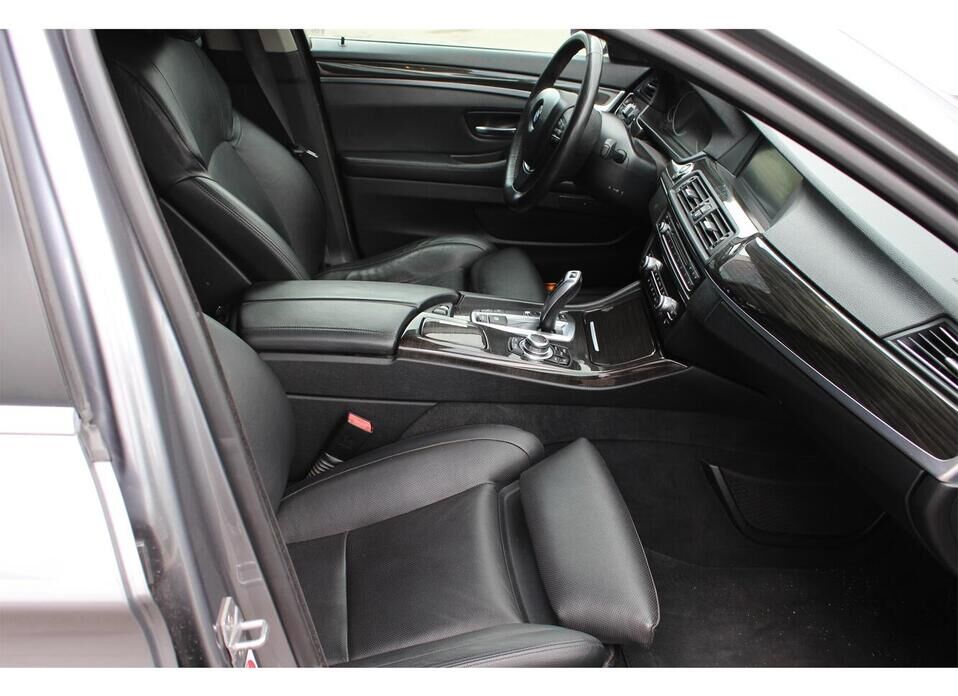 BMW 5 серии, VI (F10/F11/F07) 528i xDrive 2.0 AT (245 л.с.) 4WD