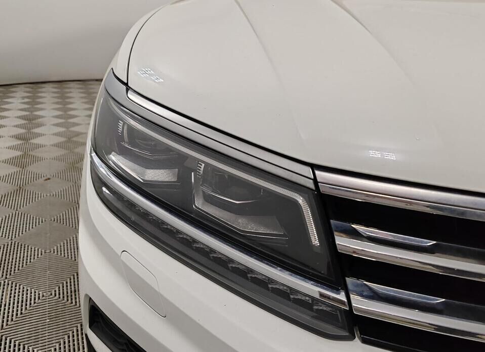 Volkswagen Tiguan, II 2.0 AMT (180 л.с.) 4WD