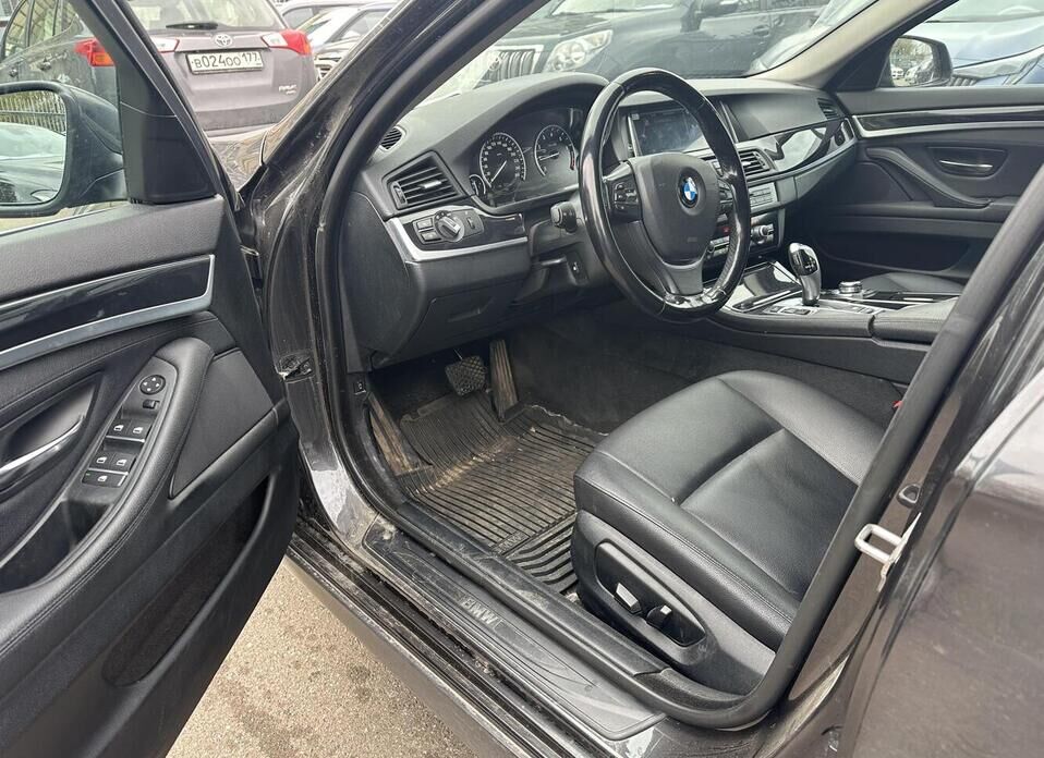 BMW 5 серии, VI (F10/F11/F07) Рестайлинг 520i 2.0 AT (184 л.с.)