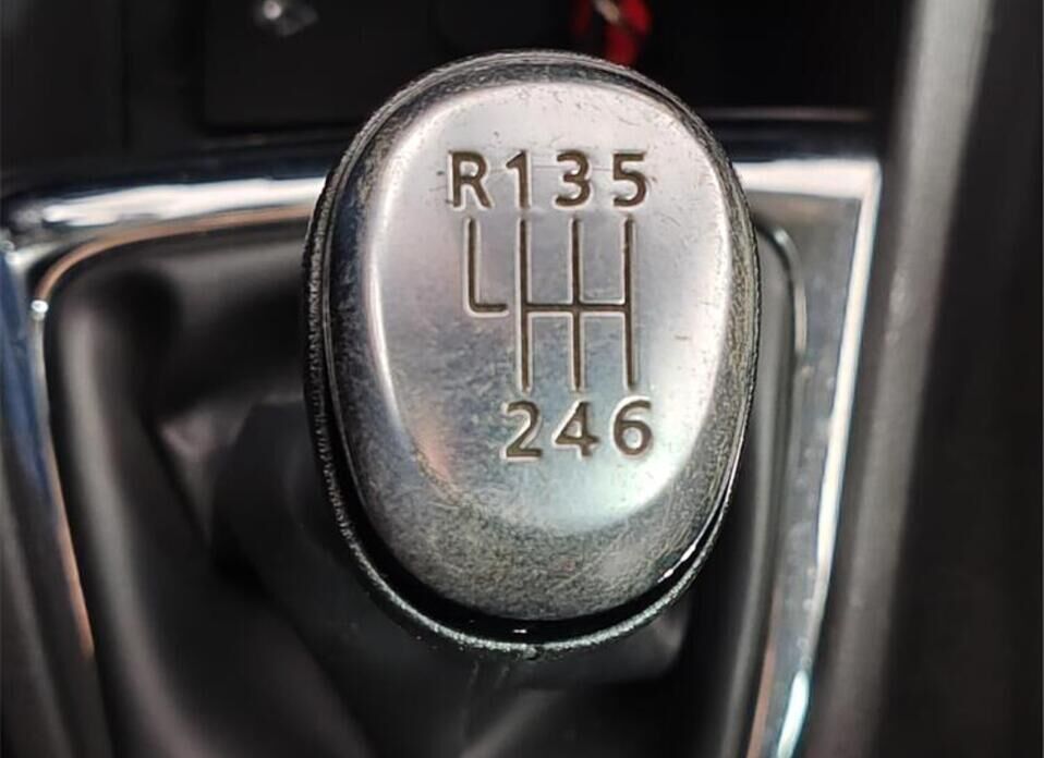 Renault Kaptur, I 2.0 MT (143 л.с.) 4WD