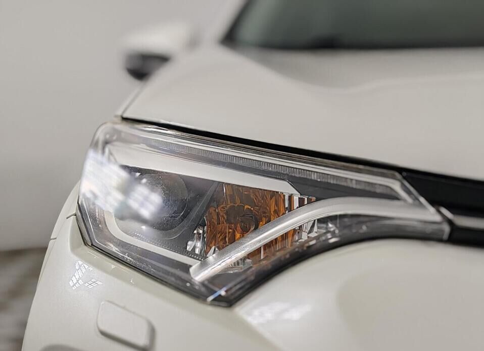 Toyota RAV4, IV (CA40) Рестайлинг 2.5 AT (180 л.с.) 4WD