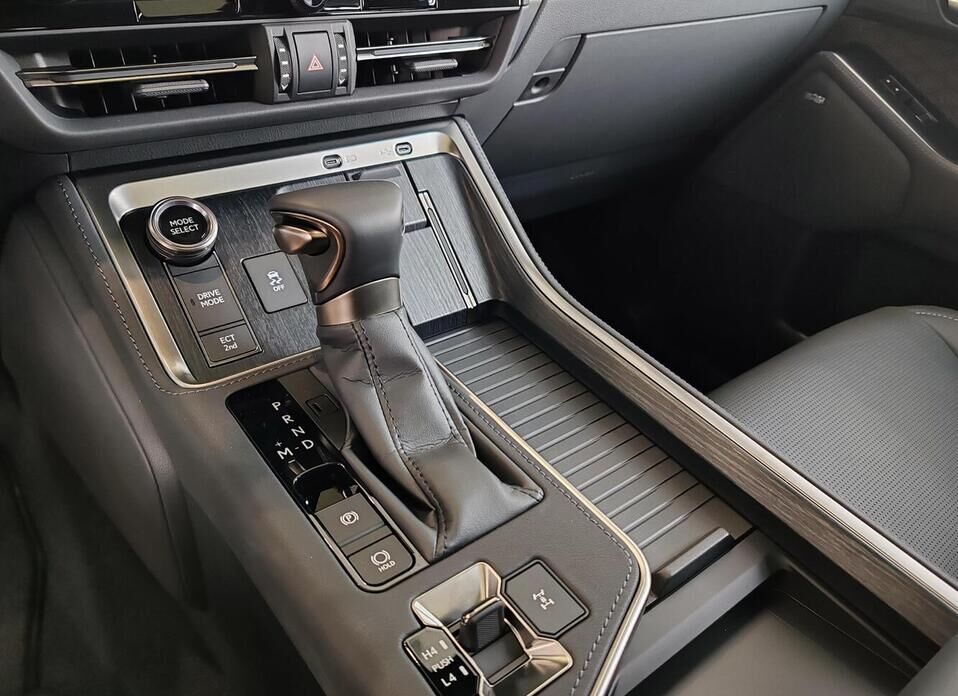 Lexus GX, III 550 3.4 AT (354 л.с.) 4WD