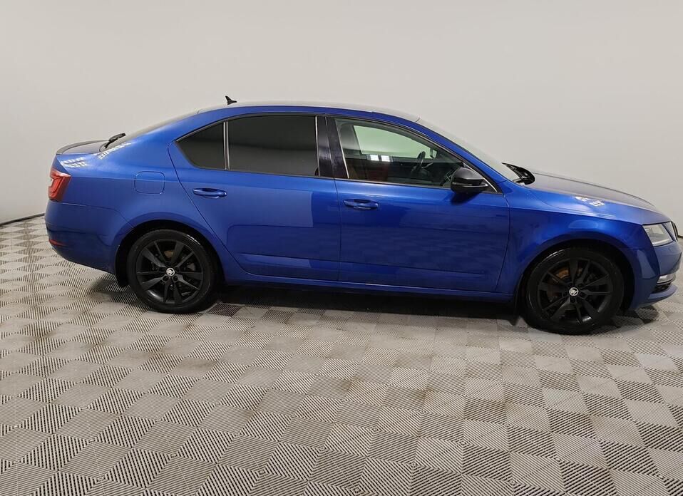 Skoda Octavia, III (A7) Рестайлинг 1.8 AMT (180 л.с.)
