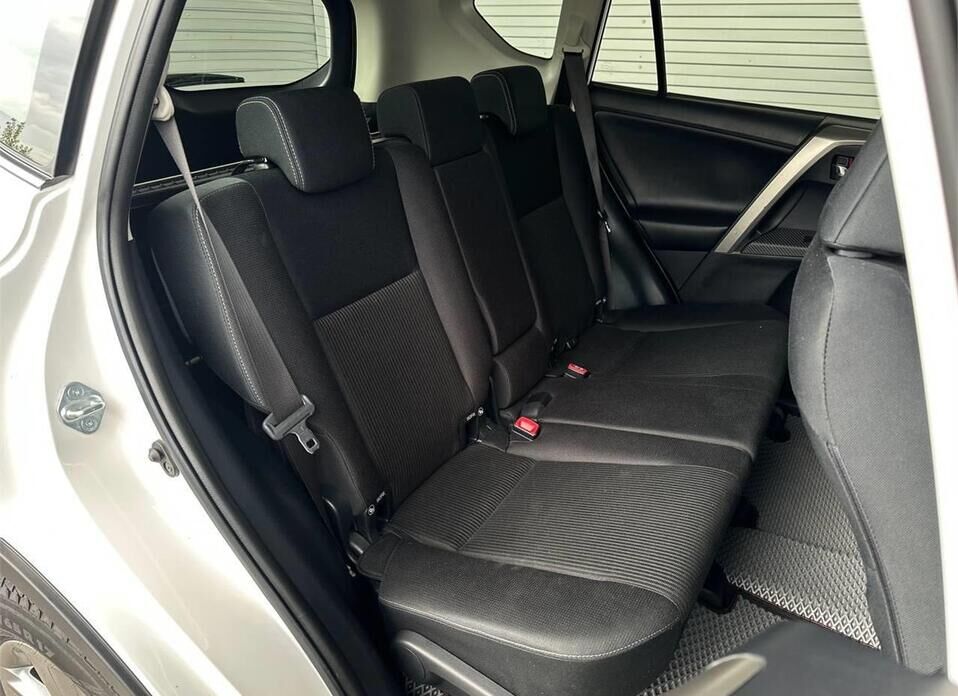 Toyota RAV4, IV (CA40) 2.2d AT (149 л.с.) 4WD