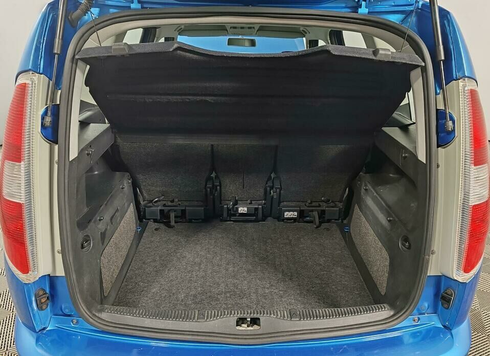 Skoda Roomster 1.6 AT (105 л.с.)