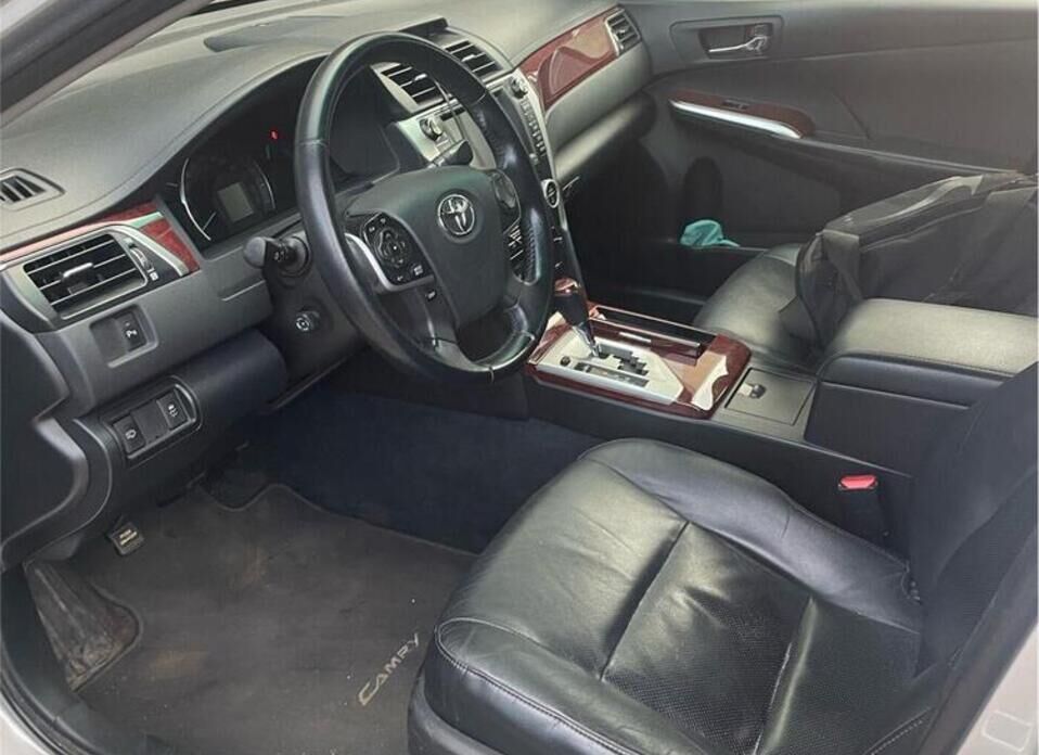 Toyota Camry 3.5 AT (249 л.с.)