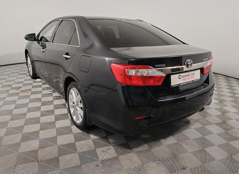 Toyota Camry, VII (XV50) 2.5 AT (181 л.с.)