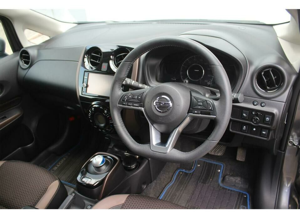 Nissan Note 1.2 CVT (98 л.с.)