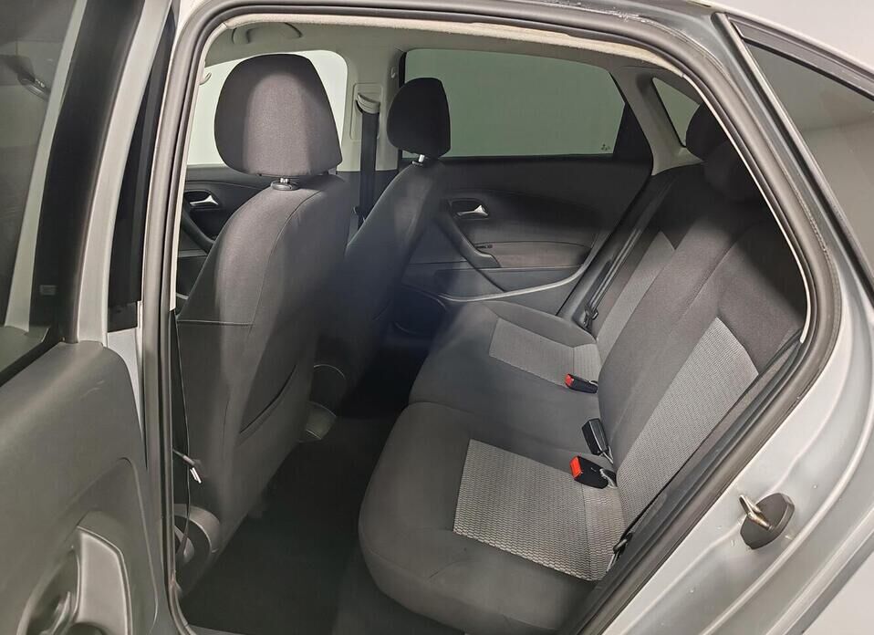 Volkswagen Polo, V 1.6 AT (105 л.с.)