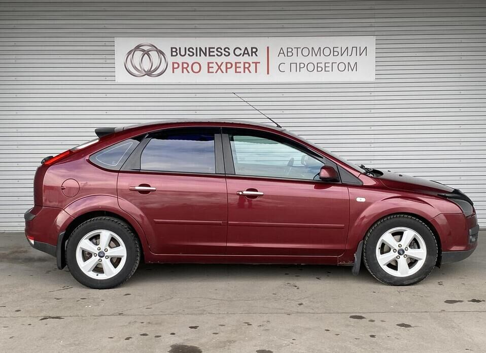 Ford Focus, II Рестайлинг 1.8 MT (125 л.с.)