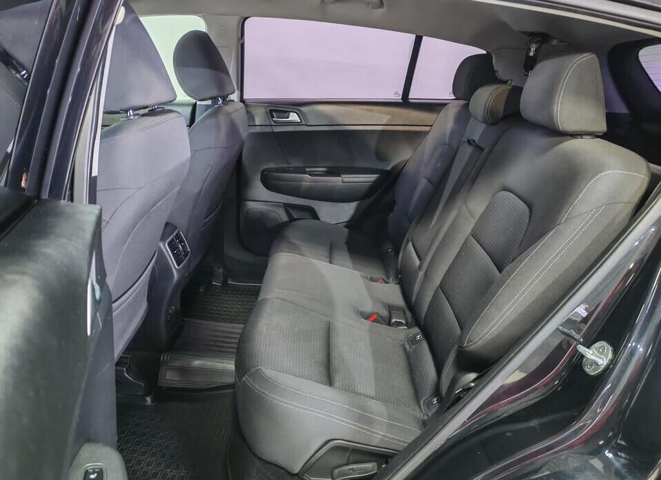 Kia Sportage, IV 2.0 AT (150 л.с.)