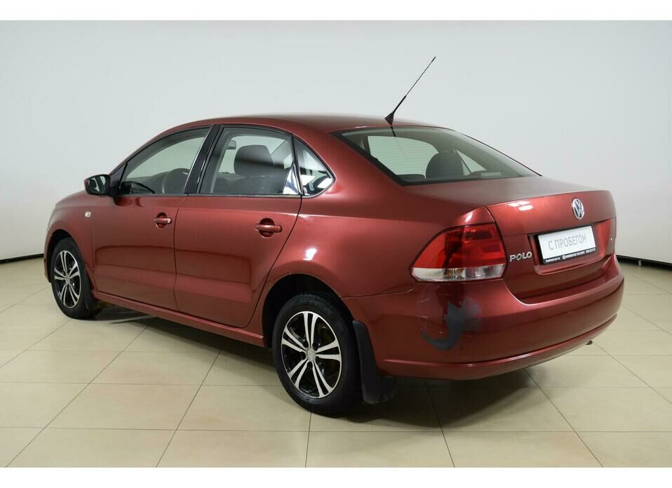 Volkswagen Polo 1.6 MT (105 л.с.)