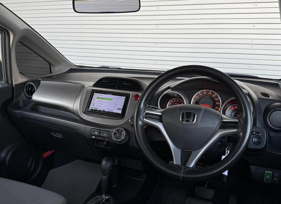 Honda Fit, II 1.3 CVT (99 л.с.)