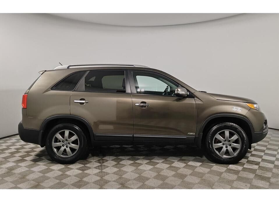 Kia Sorento, II 2.4 AT (175 л.с.) 4WD