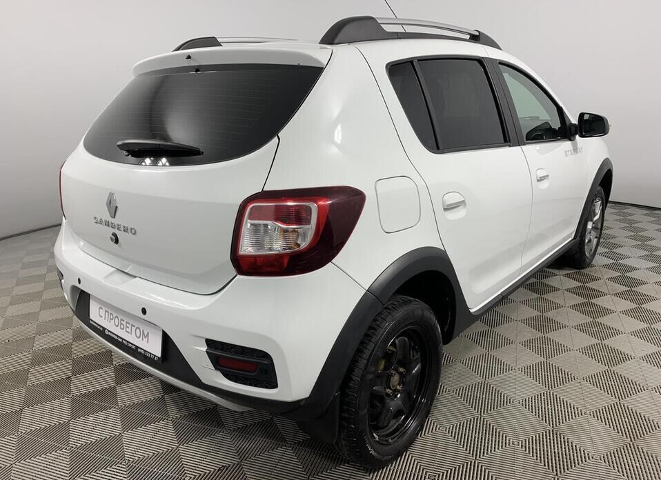 Renault Sandero Stepway 1.6 AT (102 л.с.)