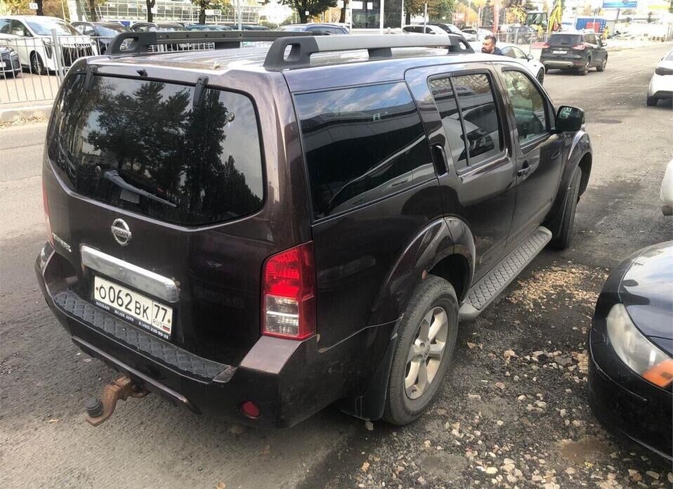 Nissan Pathfinder, III Рестайлинг 2.5d AT (190 л.с.) 4WD