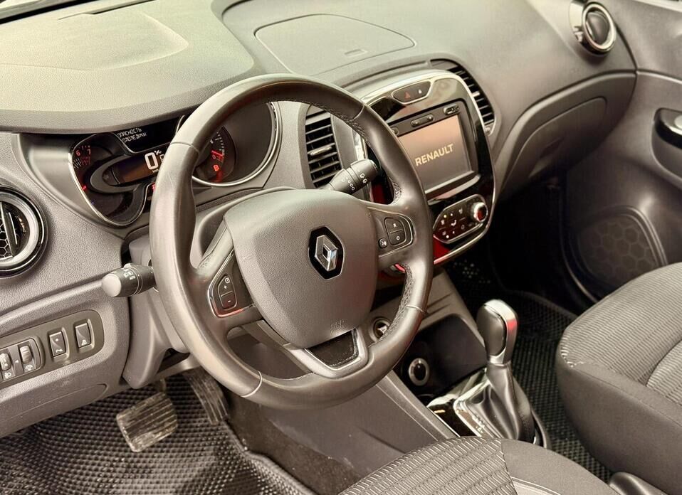 Renault Kaptur, I 2.0 AT (143 л.с.) 4WD