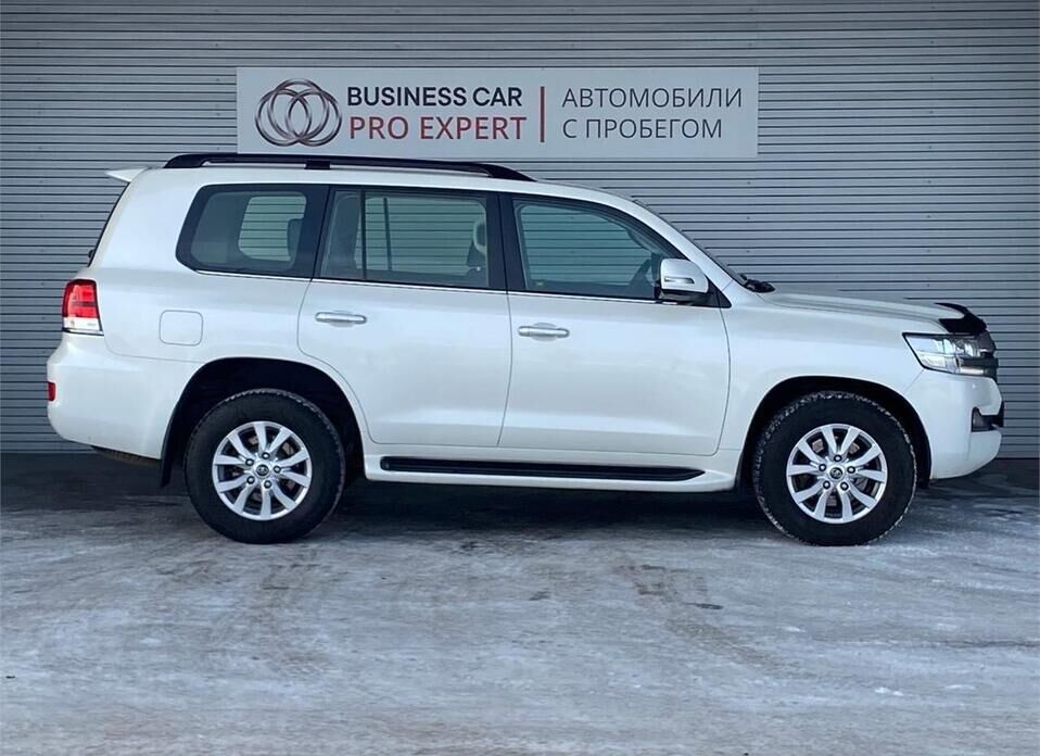 Toyota Land Cruiser, 200 Series Рестайлинг 2 4.5d AT (249 л.с.) 4WD
